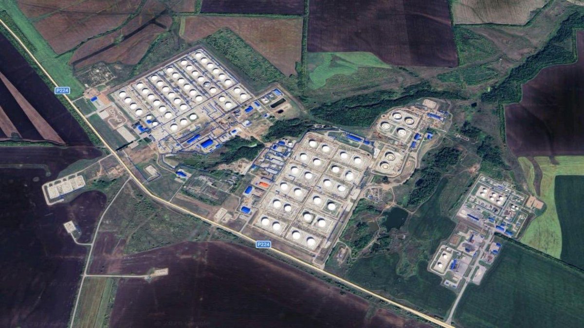 MAKS 25 🇺🇦👀 tweet media