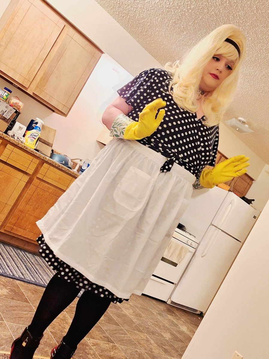 SissyBunnii🏳️‍⚧️🐇👠🔑 tweet media