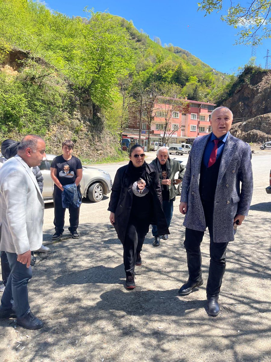 Giresun’da yapılmak istenen madencilik faaliyetlerine karşı köylülerin yükselttiği bu ses, sadece doğayı değil, aynı zamanda yaşam hakkını ve adaleti savunma çağrısıdır. 

Toprağın, suyun ve geleceğin korunması için bir araya gelen insanlar, hak ettikleri temiz ve sağlıklı çevre