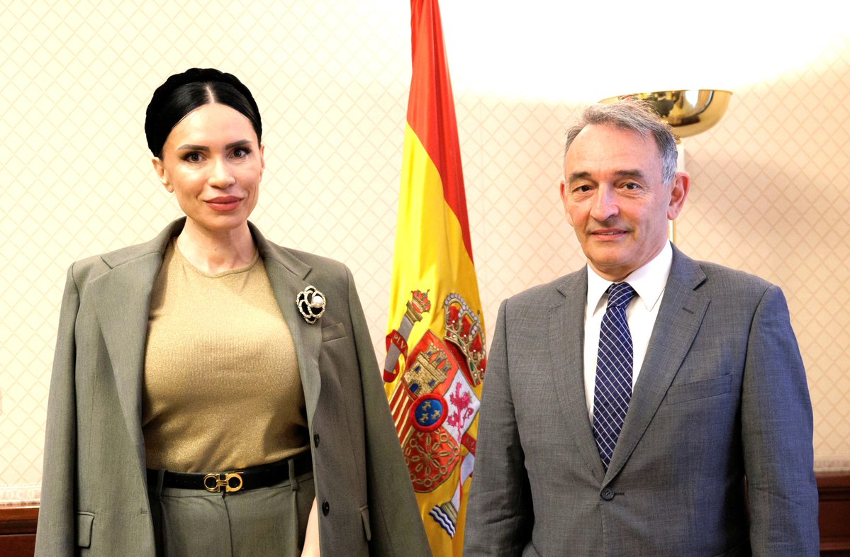 Serbia in Spain tweet media
