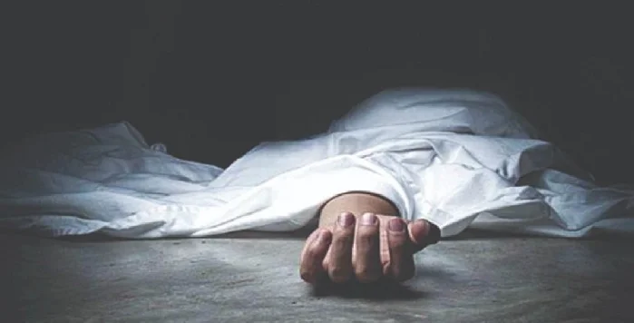 DeshbandhuMp's tweet image. दमोह: शादी में खाना खाते समय विवाद, सीने में लात मारने से युवक की मौत
deshbandhump.com/post/damoh-dis…
#Damoh #Sagar #CrimeNews #MadhyaPradesh #JusticeForPappu #BreakingNews #PoliceInvestigation
@MPPoliceDeptt @spdamoh @SPSagarmp