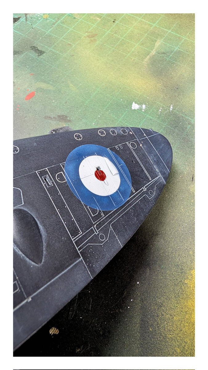 Simon (@redfivemodels on Bluesky) tweet media