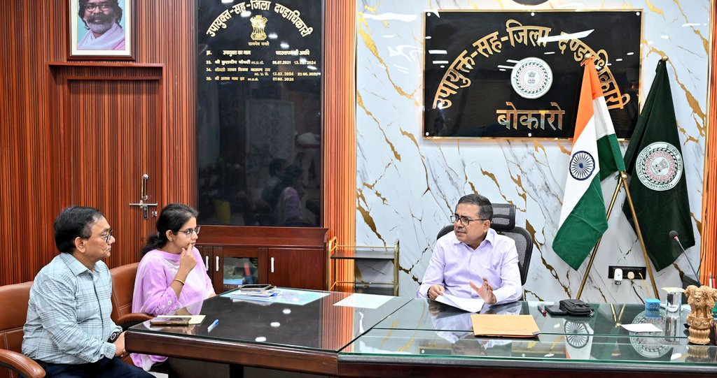 Iprd_Bokaro's tweet photo. जिले में बर्न यूनिट संचालन की दिशा में पहल तेज !!
उपायुक्त (डीसी) श्री अजय नाथ झा ने की समीक्षा बैठक। टीम को 10 दिनों में देश के प्रमुख अस्पतालों के बर्न यूनिट का अध्ययन कर व्यवहारिक मॉडल व आरपीएफ तैयार करने का दिया निर्देश।
#BokaroSeJohar #Healthcare #BurnUnit
@JharkhandCMO
@prdjharkhand
@RanchiPIB
@ddnewsjharkhand
@airnews_ranchi