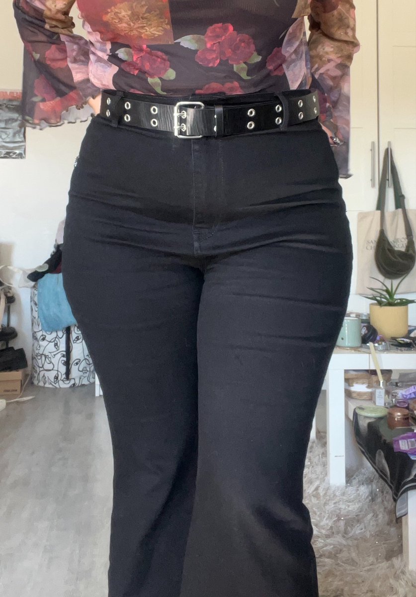 porte ma go c’est encore plus beau avec des grosses cuisses 😘😌