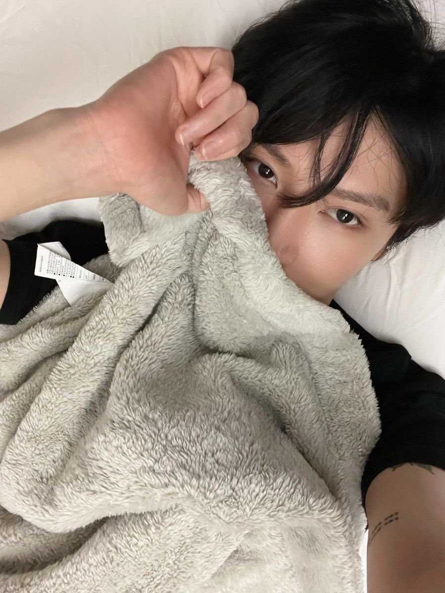 Hourly TEN (@hourstenlee) on Twitter photo 