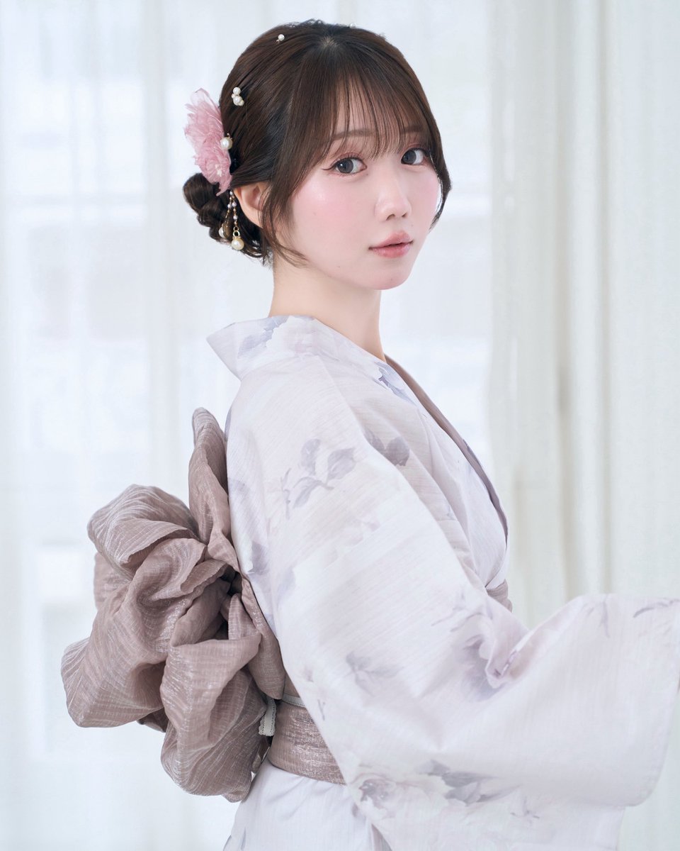 Rosé Muse tweet media