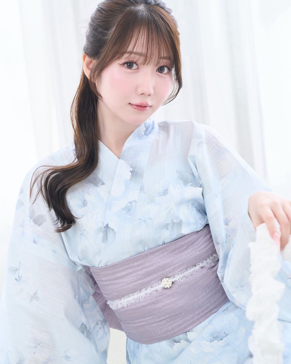 Rosé Muse tweet media