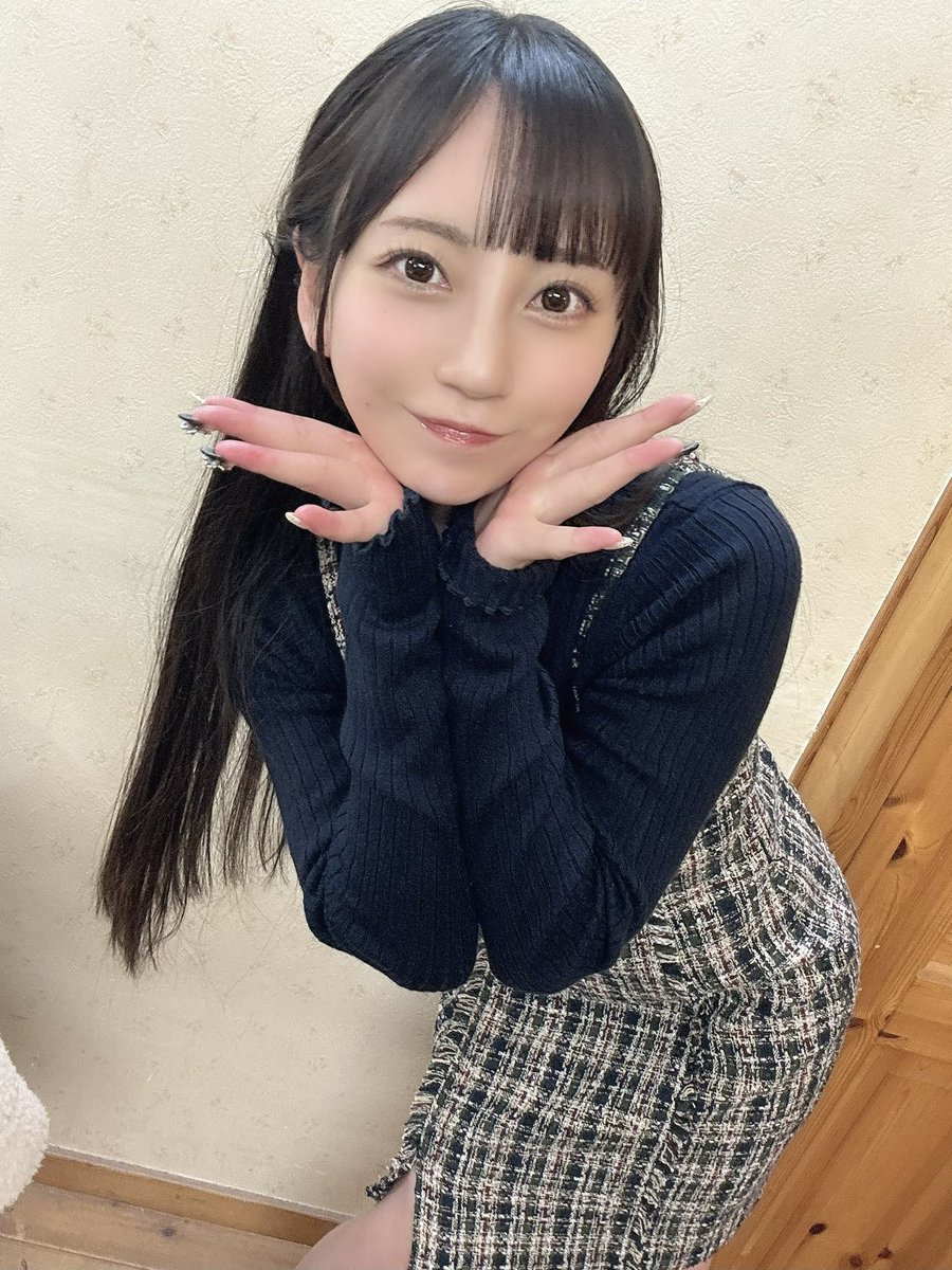 yuunouicchi's tweet image. 『七沢みあ』

◇デビュー日
2017年11月25日

◇生年月日
1998年12月13日　27歳

◇身長と3サイズ
145cm　79-54-80cm Cカップ

◇イッチのコメント–
どの写真もビジュの良さにたまげてまうわ。
作品ではSっ気のある小悪魔的なキャラを多く演じてる印象が強い。