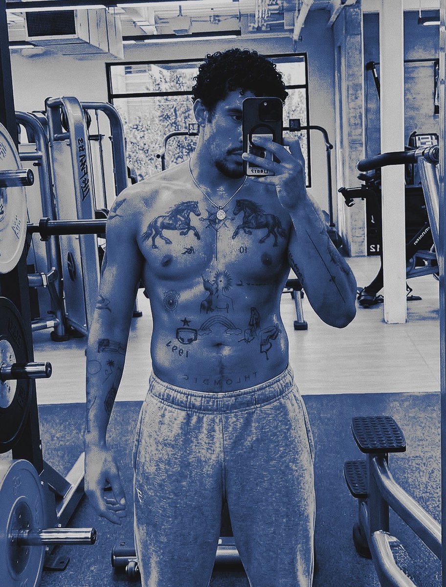 ᴍ★ 𝑎͟𝑡͟𝑒͟𝑜 tweet media