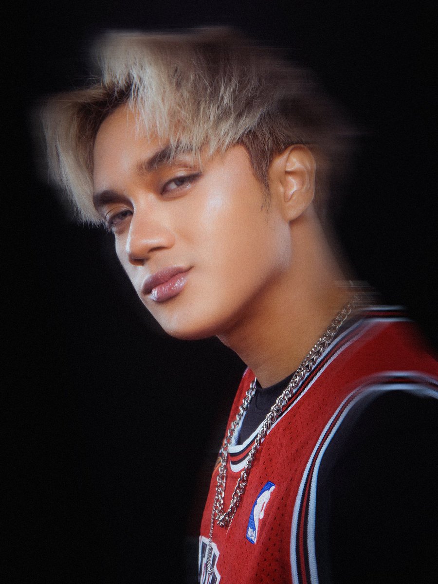 azter_ph's tweet photo. #AZTER_LAURENCE | Photo Series 

We are caught between a spotlight and stardust—every frame is definitely a piece of dream. 💙

Register now! 
🔗 https://t.co/cZ7DUqwNsg

Special thanks to:
@1musicmngmt 
@AORPhilippines 
@StarPopPH 

#AZTER #AZTERNightOut2026 #PpopRise https://t.co/GKf0jh749L