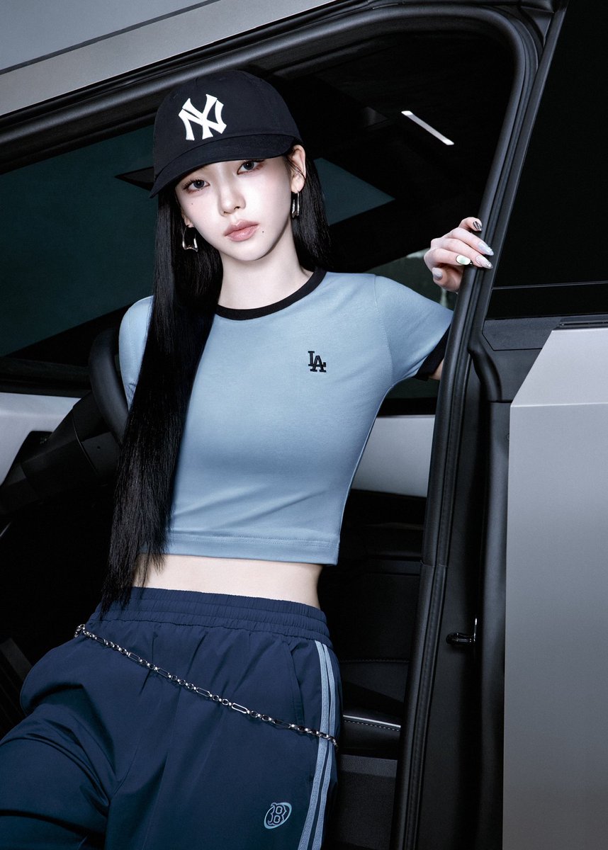 AESPA_TH's tweet image. KARINA’s Way to Summer with MLB💙

A new summer mood with clean silhouettes and effortless wellness.

#MLBwithKARINA #MLBKARINA
#MLBTH #MLBCREWTH #MLBSS26