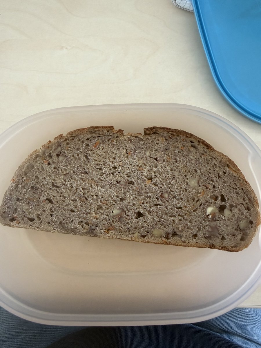 RoboSnop tweet media