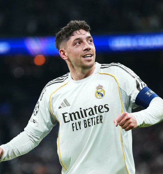 🚨 SORTEO INTERNACIONAL 🚨

🤍 Si el Real Madrid gana al Alavés, vamos a sortear la camiseta de Fede Valverde entre todos los que den RT a este tuit y nos sigan a mí y a <a href="/Hispadrops/">Hispadrops Retro</a> 🤍

*OPCIONAL* 
Mencionar a un amigo (doble participación)