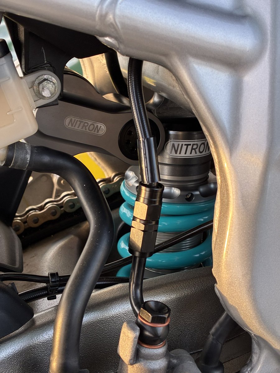 こねゆき @CBR250RR tweet media