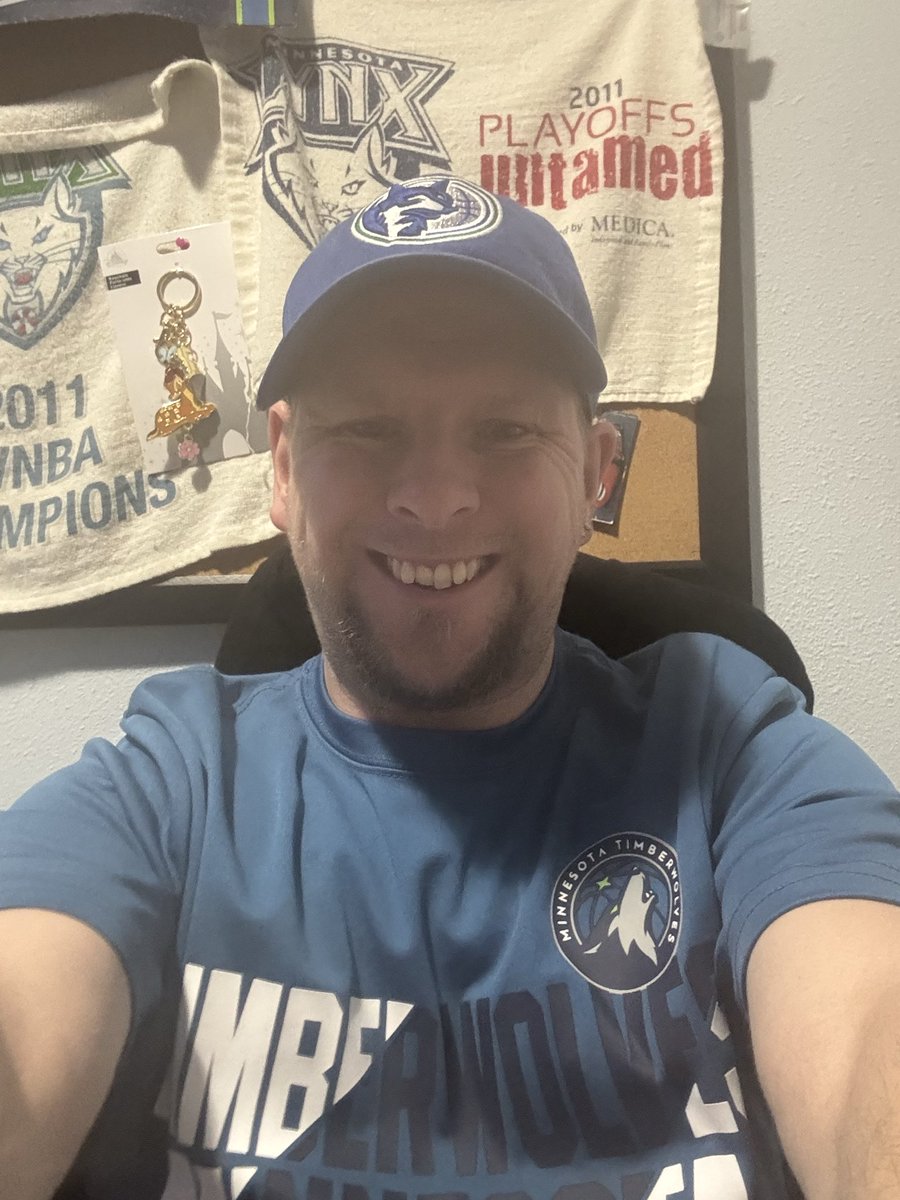 chazmanrflover's tweet image. Good Morning Everyone 😀☀️ Hope Everyone Has A Great Day/Night Stay Positive And Smile Happy Tuesday We Have Tied Up Series Let’s Go Timberwolves @Timberwolves #WolvesBack 🏀💙💚 And Minnesota Wild #MNWild 🏒💚❤️ @mnwild