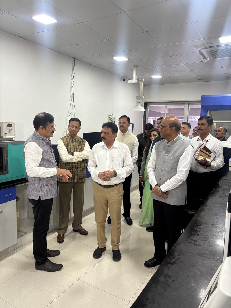 Shri Lalit Kumar Gupta, CMD, Cotton Corporation of India, attended the 72nd Foundation Day of Bombay Textile Research Association. He commended BTRA’s pivotal role in advancing textile research, innovation, and quality standards, and reaffirmed CCI’s commitment to strengthening