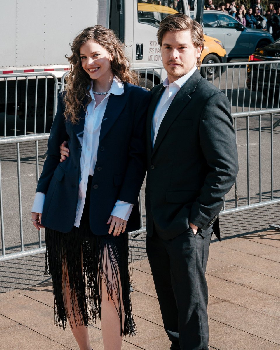 Barbara Palvin Access tweet media