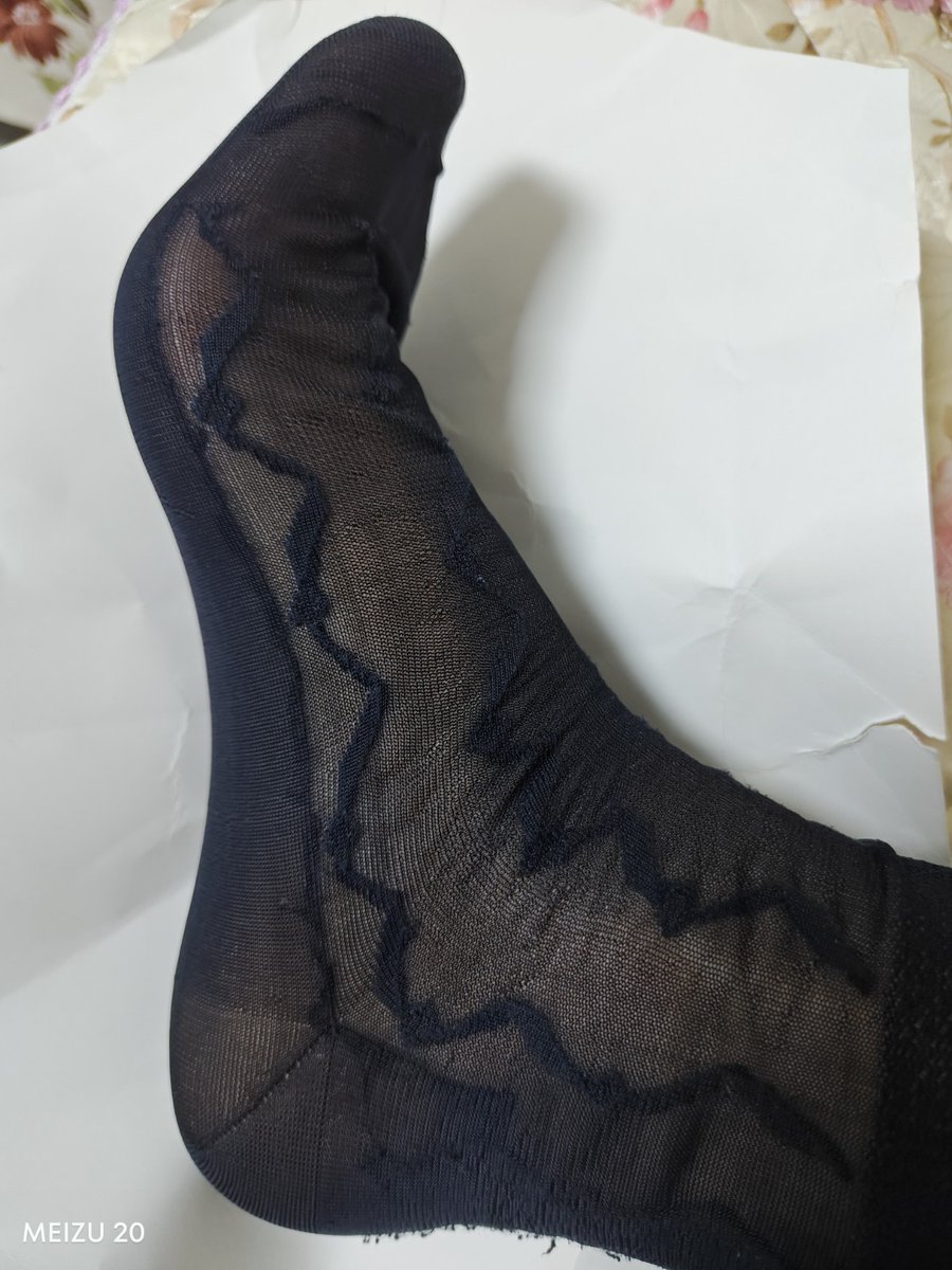 ZMATJ599's tweet photo. 什么丝袜好穿？网上看的都那么便宜，有没有介绍好看好穿又性感的丝袜，买给老头的 https://t.co/M3kWDZ16Fc