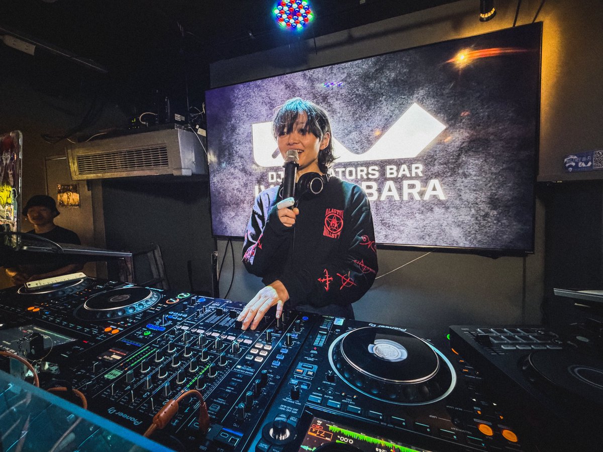 ＃テレトロポップ　

1番手はDJ ちゃんぢゃ！
<a href="/mmmmojjjjja/">うがい かな (ちゃんち゛ゃ)</a> 

さくら(独唱)でスタート！
みなさんお待ちしております🎤