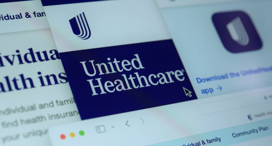 InversorNovato_'s tweet photo. 🚨 EARNINGS de UnitedHealth Group

$UNH 

• EPS de $7.23 ✅
(Esperado de $6.57)

• Ingresos de $111.72B ✅
(Esperados de $109.24B)

• Aumentan el Guidande EPS para FY26 ✅

• Anuncian un plan de BuyBack de $2B ✅ 

La cotización SUBE un +6% 🚀🟢 https://t.co/fN4Wz6zUjd
