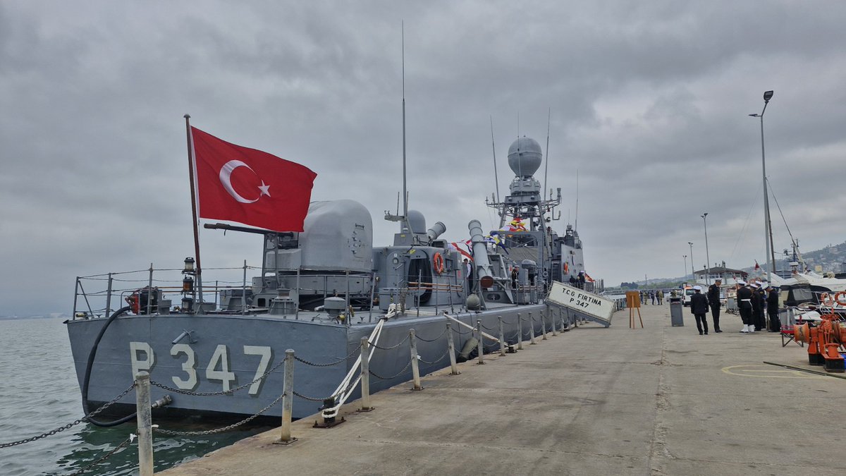 23 Nisan'da 23 savaş gemisi ziyarete açılacak 🇹🇷

23 Nisan Ulusal Egemenlik ve Çocuk Bayramı kapsamında Deniz Kuvvetleri Komutanlığı, 23 gemiyle 23 ayrı liman ziyareti düzenleyecek. Limanlara yanaşacak gemiler, vatandaşların ziyaretine açık olacak.