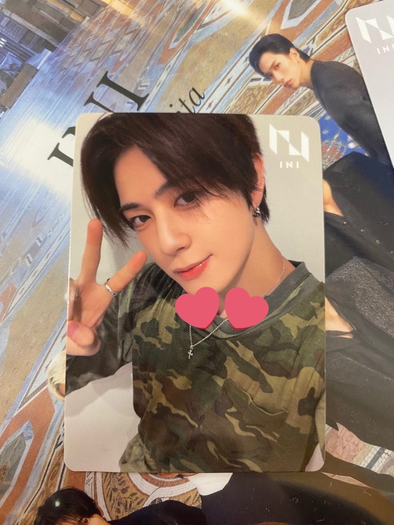 iniiniini tweet media