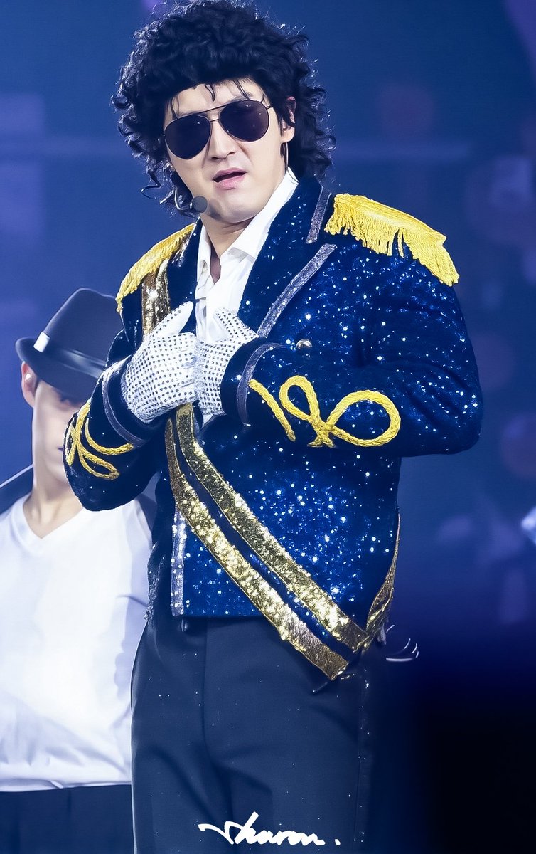 Geniepig407's tweet image. 260405 Supershow 10 Encore in Seoul

#Siwon 

Pls do not edit or remove logo.
Pls credit

#superjunior 
#SUPERSHOW 
#supershow10
