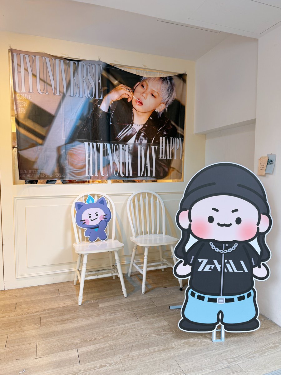 7cheer_'s tweet photo. 在推特也記錄一下
假日去了崔玹碩的生咖💜💜
謝謝超用心的主辦 chshi_316 
跟朋朋們玩得很開心
♡｡ﾟ.(*♡´◡` 人´◡` ♡*)ﾟ♡ °・

ROCKSTAR MADE 7CHILL DAY
#Happy27thCHOIHYUNSUK
#하늘에서_가장_밝은_별_최현석
#紫の空を綴る7CHILLday
#CHOIHYUNSUK #최현석 https://t.co/M0QoQkFtja