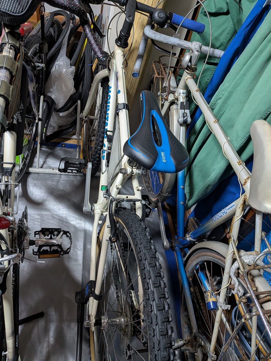 062QgSwpKPT7gaM's tweet image. 来週に小学校の交通安全教室あるな〜
去年、息子はデファイしか無かったのでロードバイクで参加したけど今年はマウンテンキャットあるから変な目立ち方はしないはず
小学生ってだいたいMTBみたいな自転車乗ってるもんね
ビンテージフルリジットMTBだけどｗ
#ロードバイク　#MTB