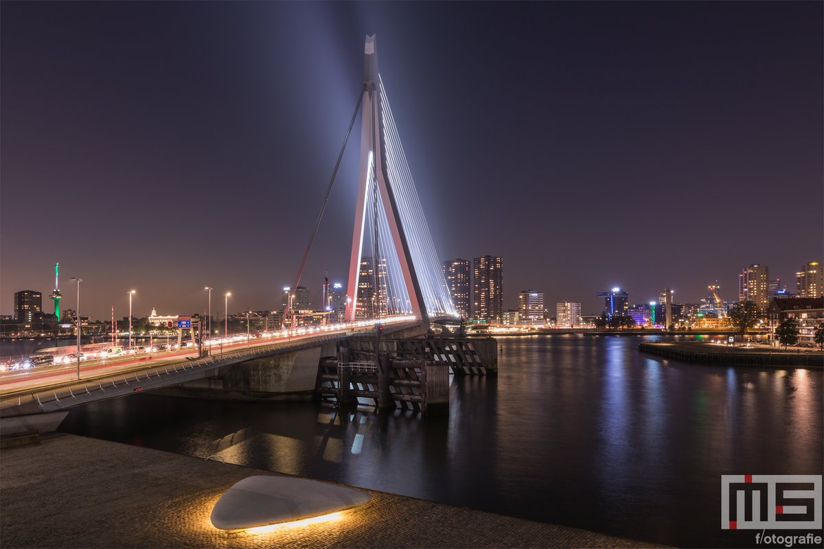 010bynight's tweet image. De #Erasmusbrug in #Rotterdam door @marcvanderstelt als afdruk op canvas of #print? Verkrijgbaar via shop.ms-fotografie.nl
.
.
.
#picfee #werkaandemuur #sfeeraandemuur #artheroes #benrobenelux #fujifilm #fujifilmnederland