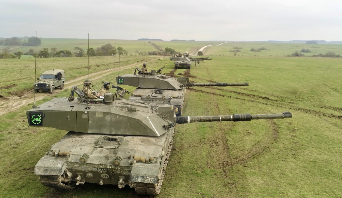 RoyalArmdCorps's tweet photo. #tanktuesday Like the look of being part of a Challenger 2 tank crew? 

Please visit: https://t.co/WiGaEELeXn

#armyjobs #britisharmy #tanks #FindandDestroy https://t.co/xTfdBWZVp4