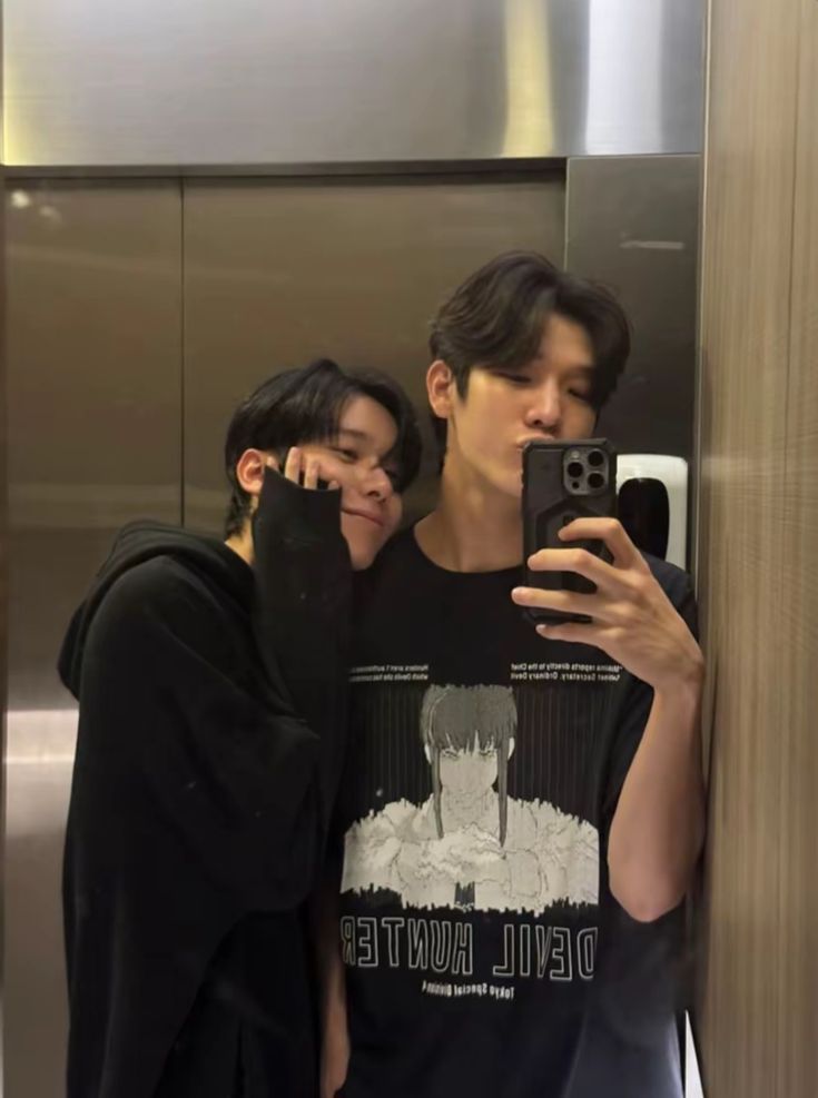 jmo14_03_24's tweet image. Always🤍

#JimmyOhm