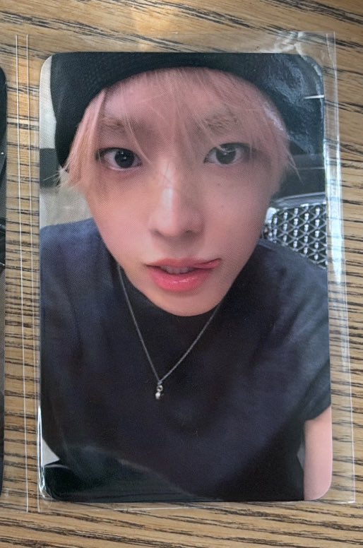 kittyriku_'s tweet photo. WTFF??? https://t.co/VT8evl8no1