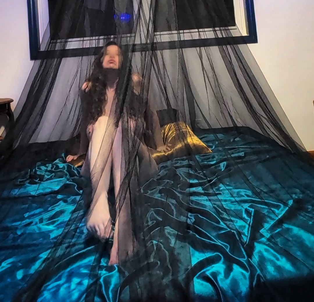 Violet Skye tweet media