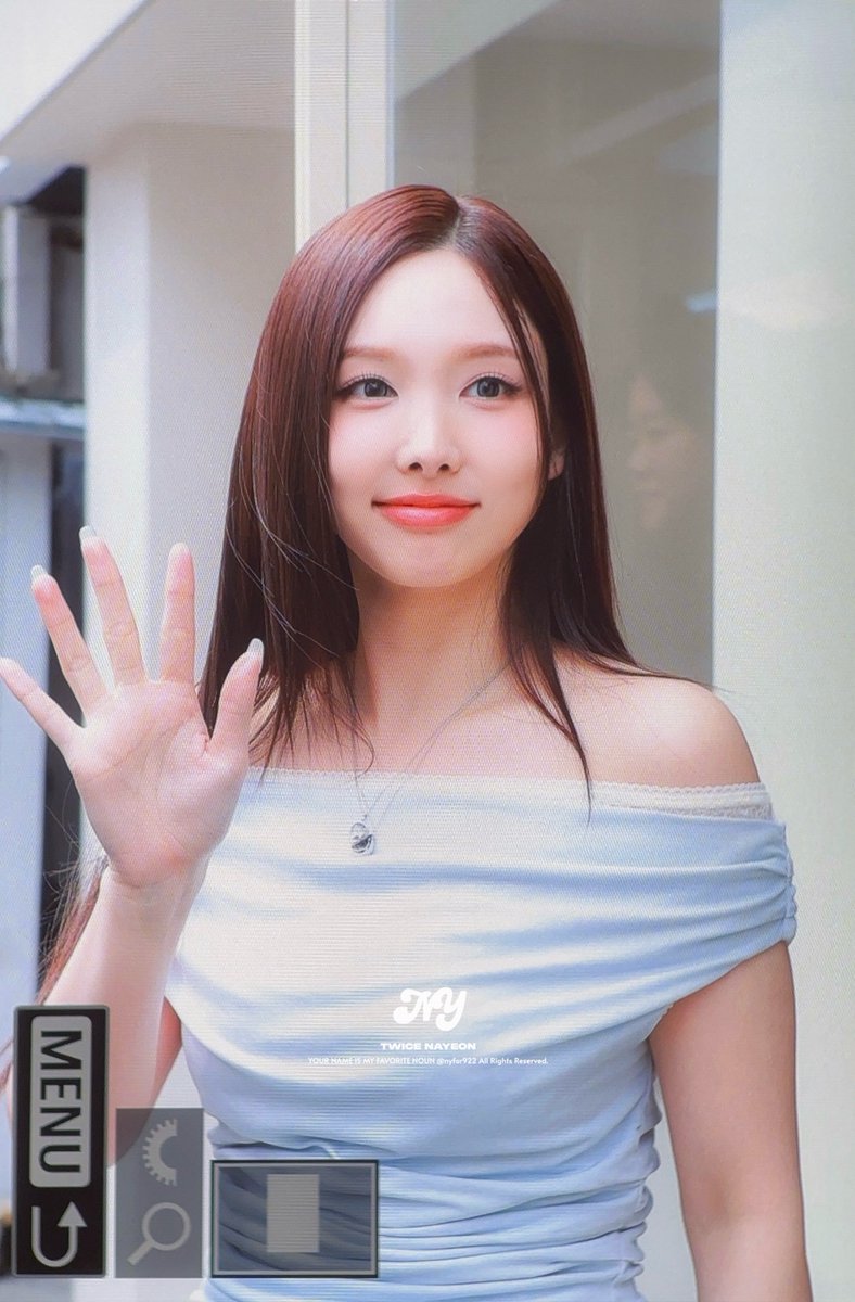 𝐧𝐲 tweet media