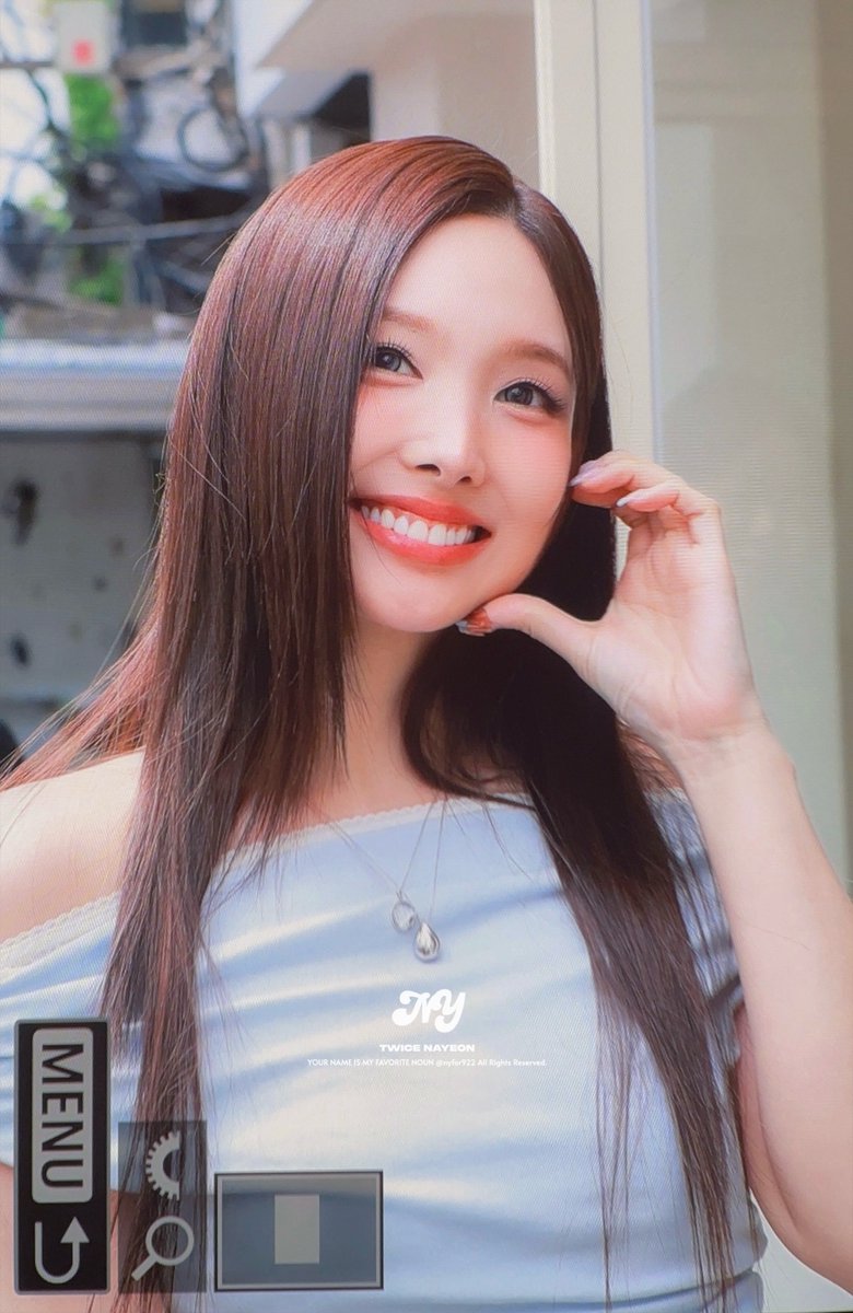 𝐧𝐲 tweet media