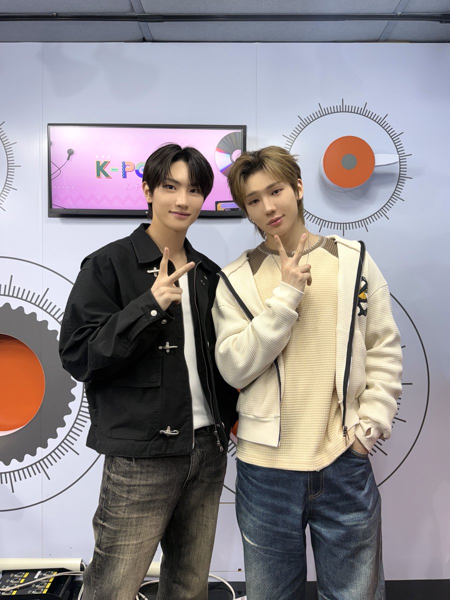 [#TT]
TNX Today | 260421
📸 Arirang Radio K-POPPIN'
 
#TNX 
#최태훈 #TAEHUN 
#천준혁 #JUNHYEOK
#PNATION #피네이션