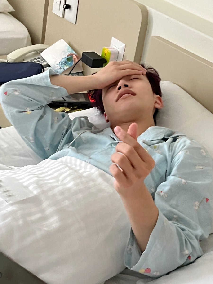 MCND_official tweet media