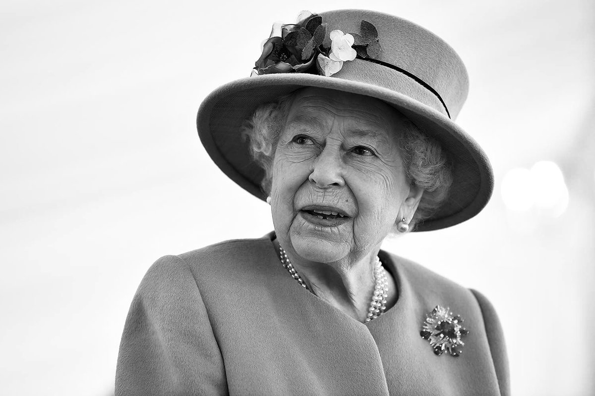 HDirkH's tweet photo. On what would have been 100 Years of Her Late Majesty, Queen Elizabeth II 👑 🇬🇧 

One of the very best 🕊️ https://t.co/NwboHLGx0D