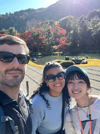 Tours_Master's tweet photo. ／
理想の旅行をサポート🧳✨、ツアーマスター（旅行案内人）にはどんな人がいるの😺
＼

Ciao! Mi chiamo Sachi🙋‍♀️.Your Personal Guide to the Wonders of Kyoto

▼詳細はこちら
https://t.co/NL22ZfYRWc

#ツアーガイド
#旅行好きと繋がりたい https://t.co/gE5tcMYipp