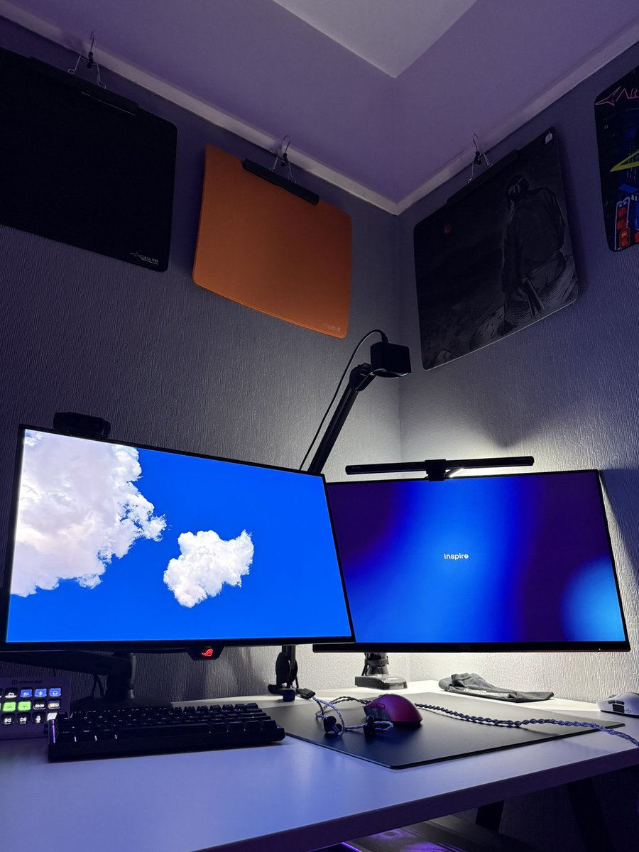 eA s1ght tweet media