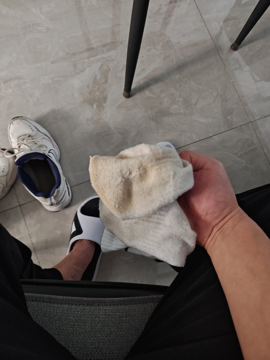 肉不多先生灬(出原味) tweet media