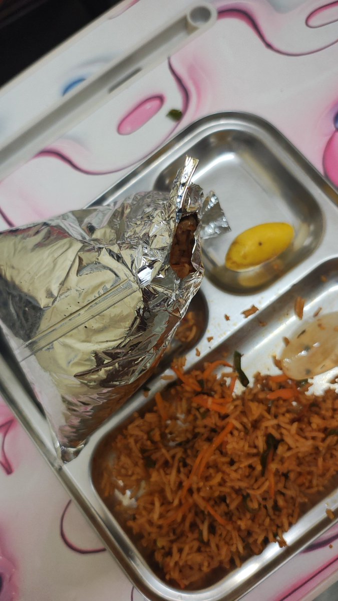 NDoifode23569's tweet image. @zomatocare @zomato I ordered veg Schezwan fride rice. But the only I received a fried rice where is Schezwan . Worst service! Am I trying to connect with customer support but they are not able to help so not connecting with them. 
You really need to look into it #help #food