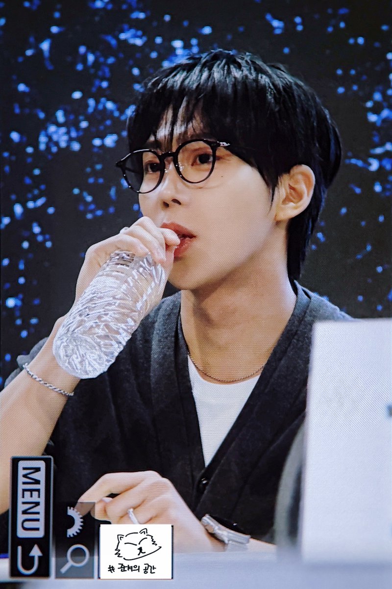 pjsohma's tweet image. 260421 오사카 사인회

#준서 #BAE173 
#준서의공간