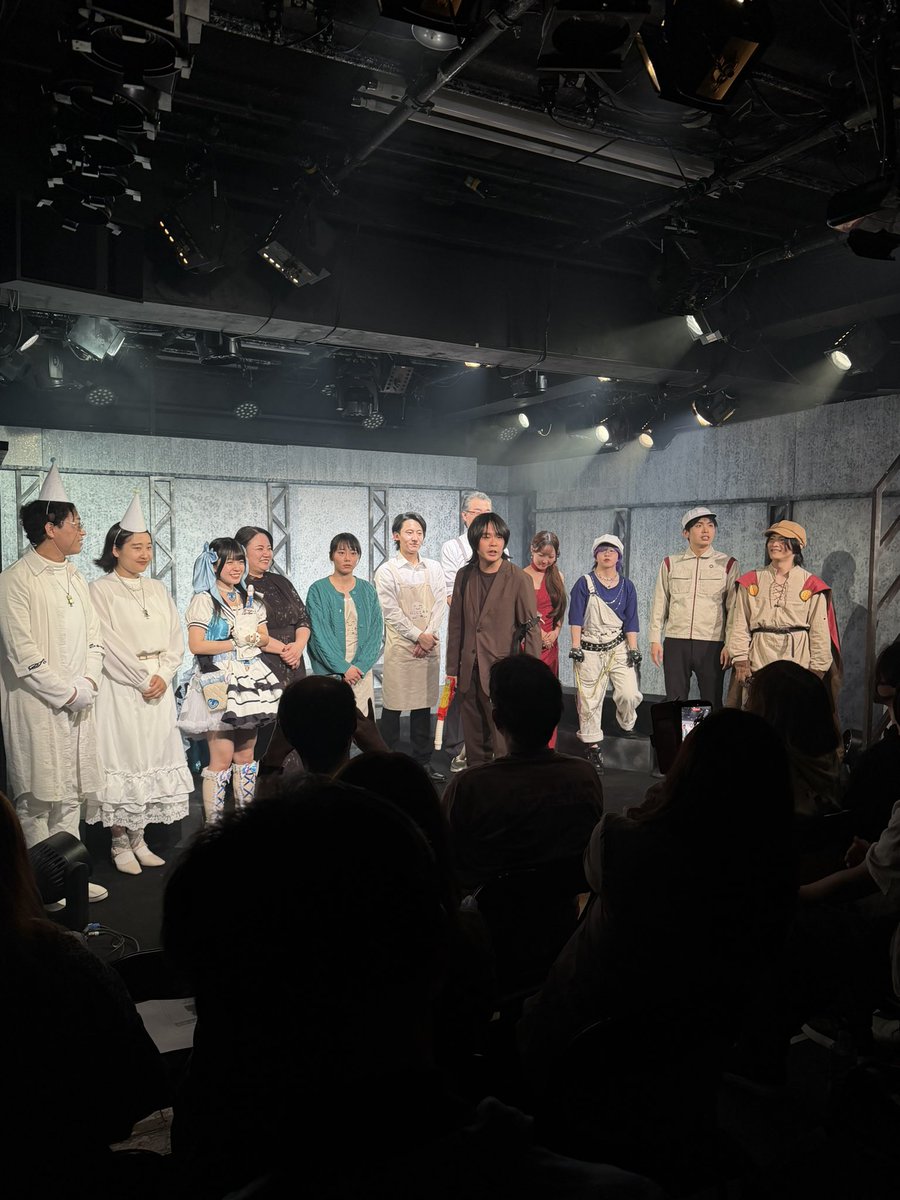 劇団YAKANのフトコロノデドコロという公演を観に行ってきました。
金という大きなテーマの中で〇〇+〇〇=2ではなくて10にも20にもなる斬新な組み合わせのキャラや展開ですごく見応えがありました。ユーモアとシリアスのバランスも絶妙で面白かったです。

#劇団YAKAN
#フトデド