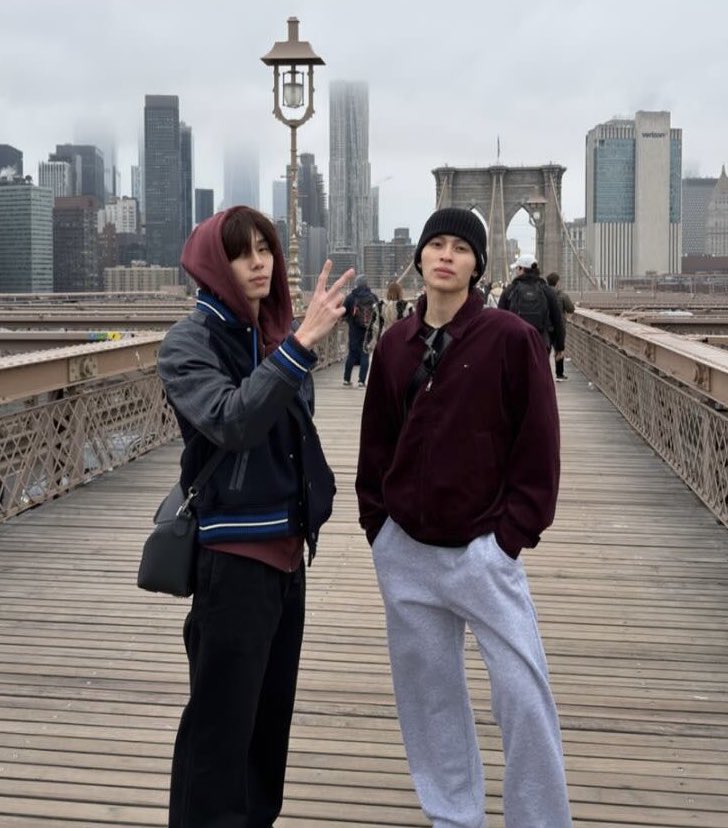 𝒮𝑒𝑒 𝓉𝒽𝑒 𝓇𝒾𝑔𝒽𝓉 tweet media