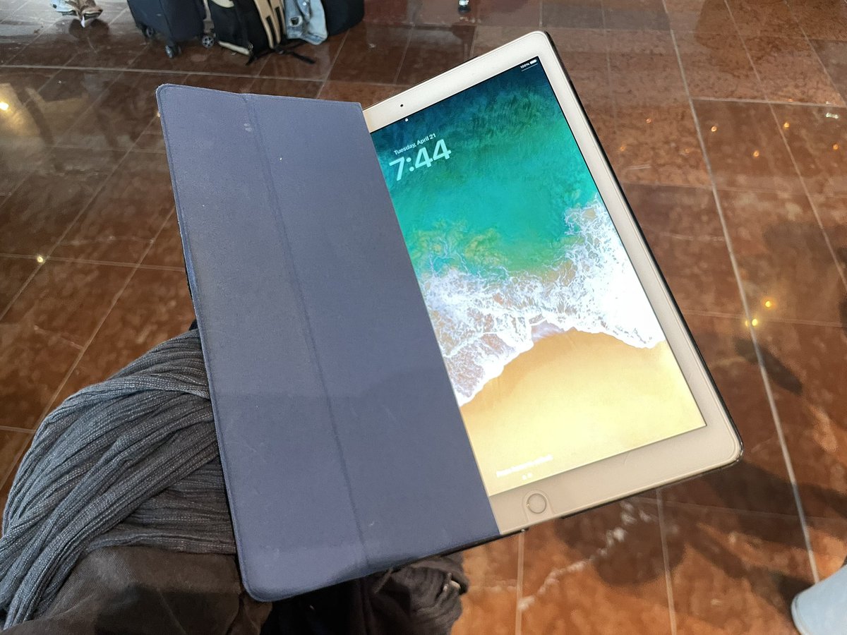 ldupin's tweet image. 🚨 Just found at Nice airport this morning, in the boarding room, an #Ipad with blue dark cover, forgotten on an armchair… I gave it to the bar (La Plage) just beside #aietech #intranslation (please RT)