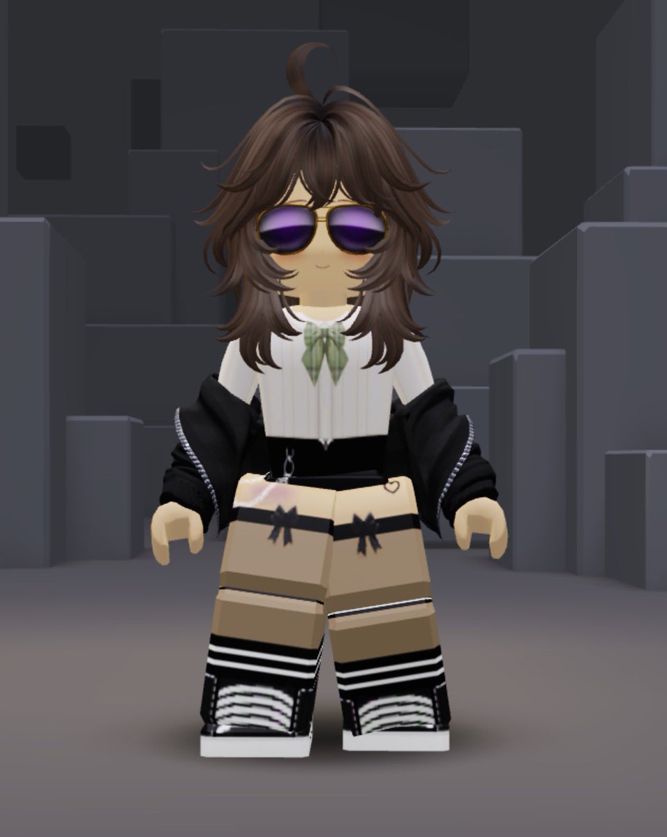 Drei Viertel tweet media