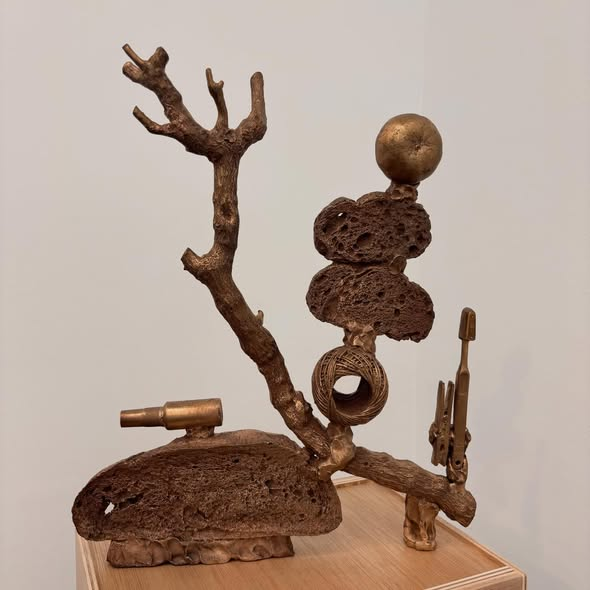 lucasfh1976's tweet image. #anewdayhascome #comienzaunnuevodía Arquitectura menor, #EsterPartegas @CA2M_Madrid #arte #art