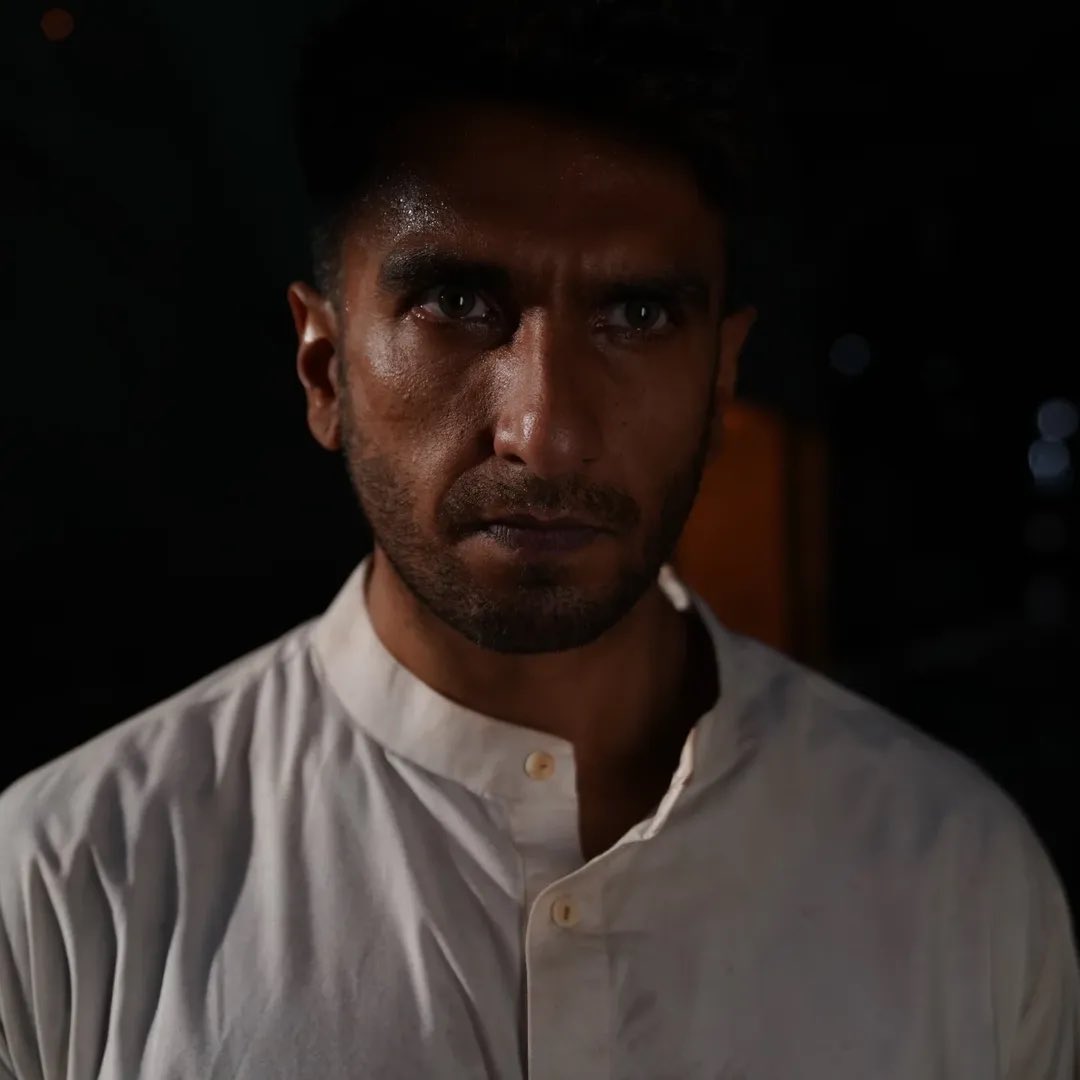 IIFA's tweet image. Fierce, fearless and unforgettable! Makeup artist Preetisheel Singh drops striking looks of the explosive cast of #Dhurandhar 🔥

#IIFA #Bollywood #DhurandharTheRevenge

PC: Preetisheel Singh